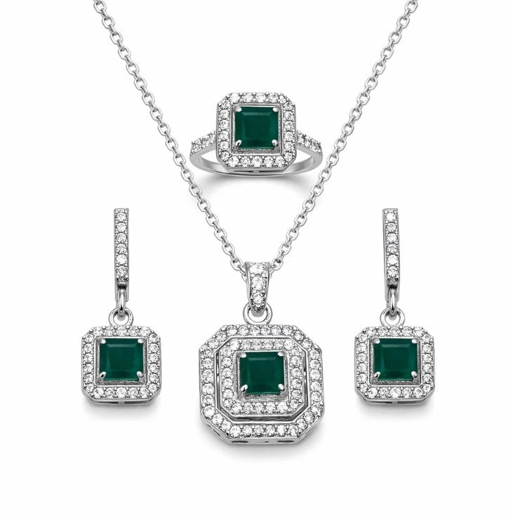 FJ 986 Emerald elegance, perfected in silver ✨