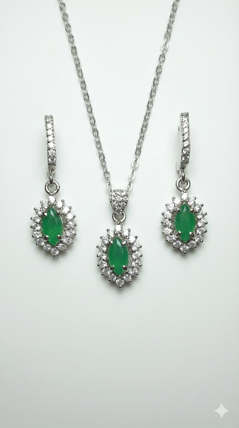 FJ 988 A touch of royal green, framed in everlasting brilliance