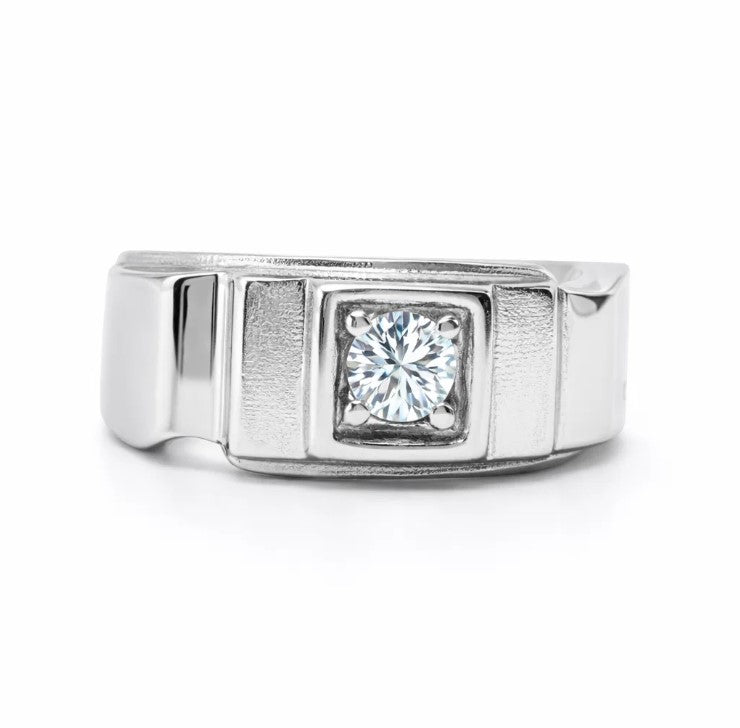 Fawaz Jewellers Silver Solitaire Ring – Timeless Brilliance & Modern Elegance