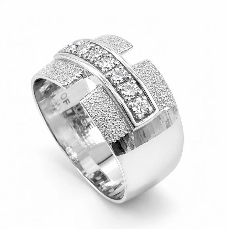 Fawaz Jewellers Prestige Silver Band – Modern Brilliance with Timeless Strength