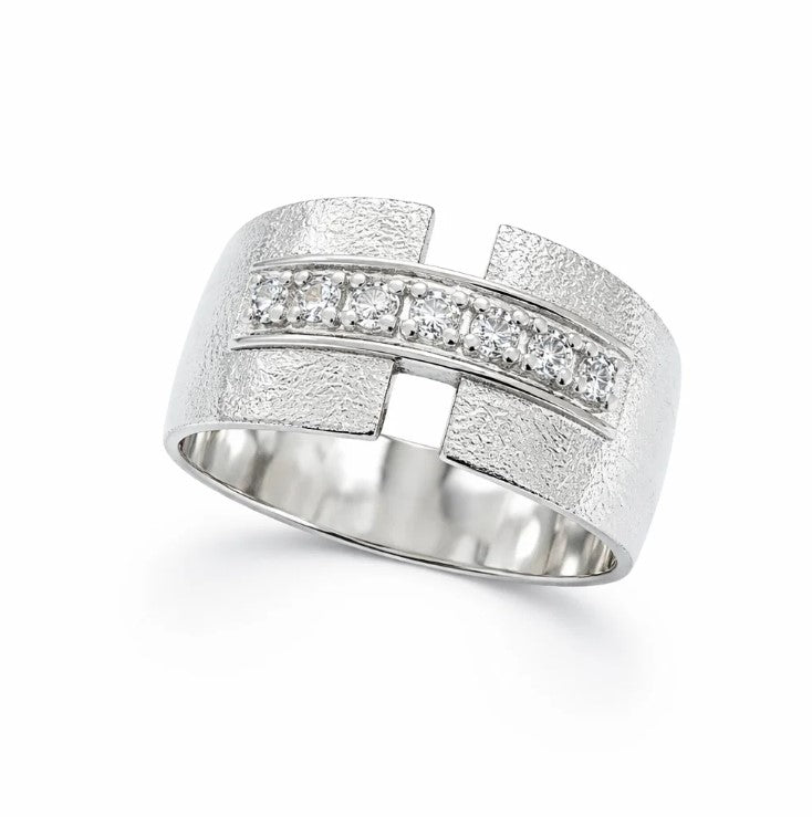 Fawaz Jewellers Prestige Silver Band – Modern Brilliance with Timeless Strength