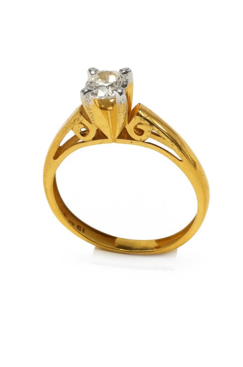 Fawaz Jewellers – Certified Round Diamond Solitaire | 21K Gold | Timeless Luxury