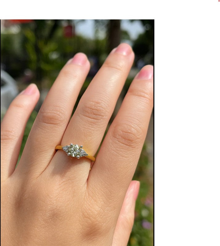 Fawaz Jewellers – Certified Diamond Solitaire | 21K Gold | Crown Setting with Side Diamonds