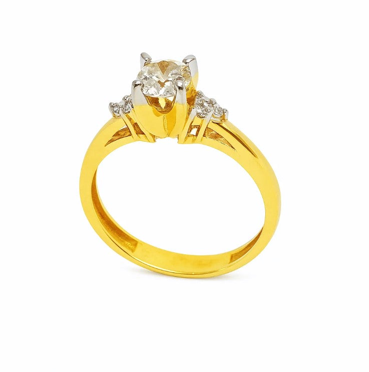 Fawaz Jewellers – Certified Diamond Solitaire | 21K Gold | Crown Setting with Side Diamonds