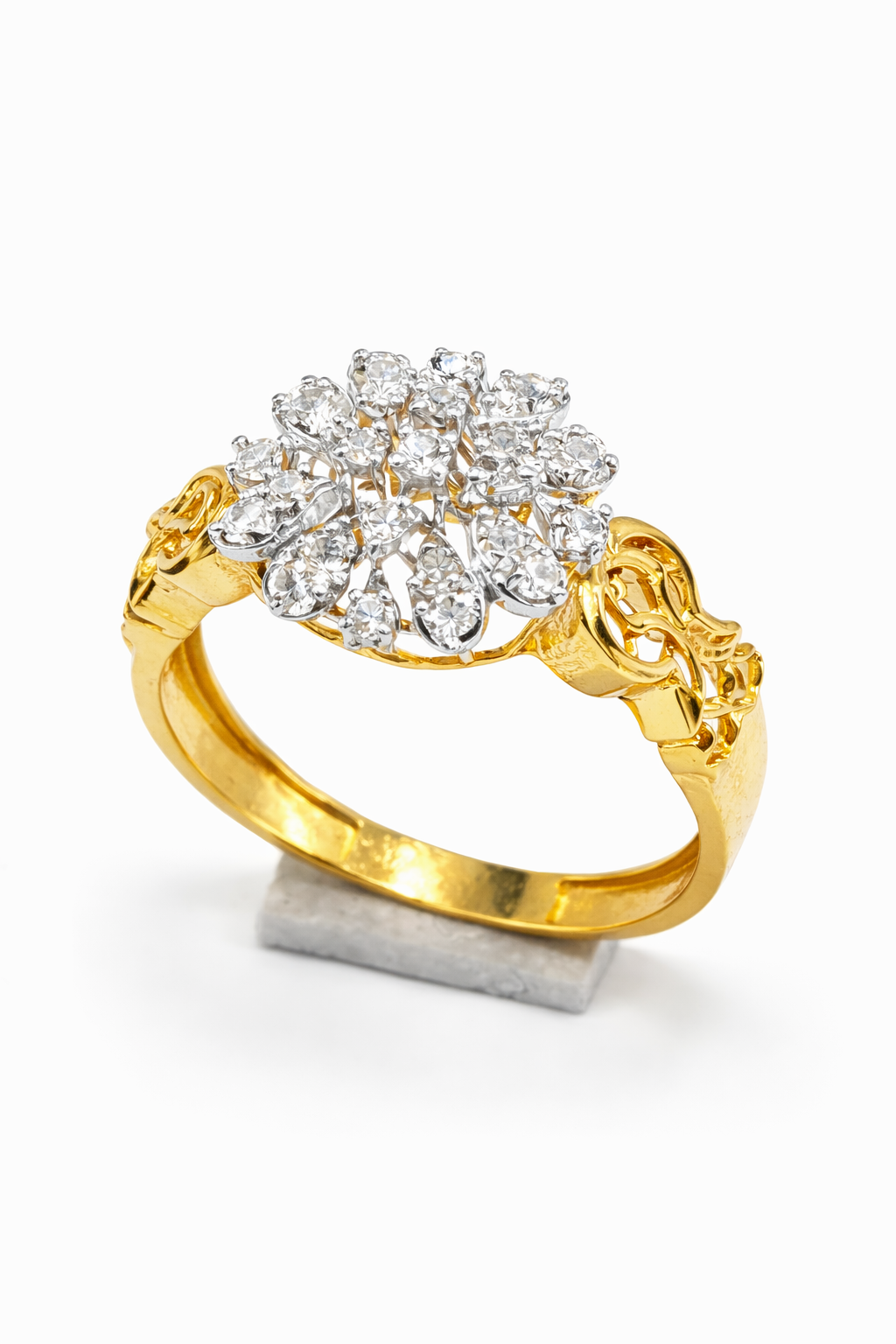 💎 FJ elegance at its finest — minimal, meaningful, and timeless in 21k gold ✨