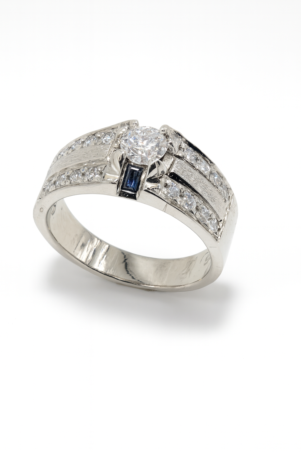 FJ 423 – Dual-Row Silver Moissanite Statement Ring
