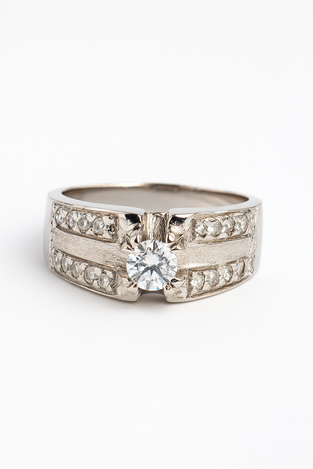 FJ 423 – Dual-Row Silver Moissanite Statement Ring