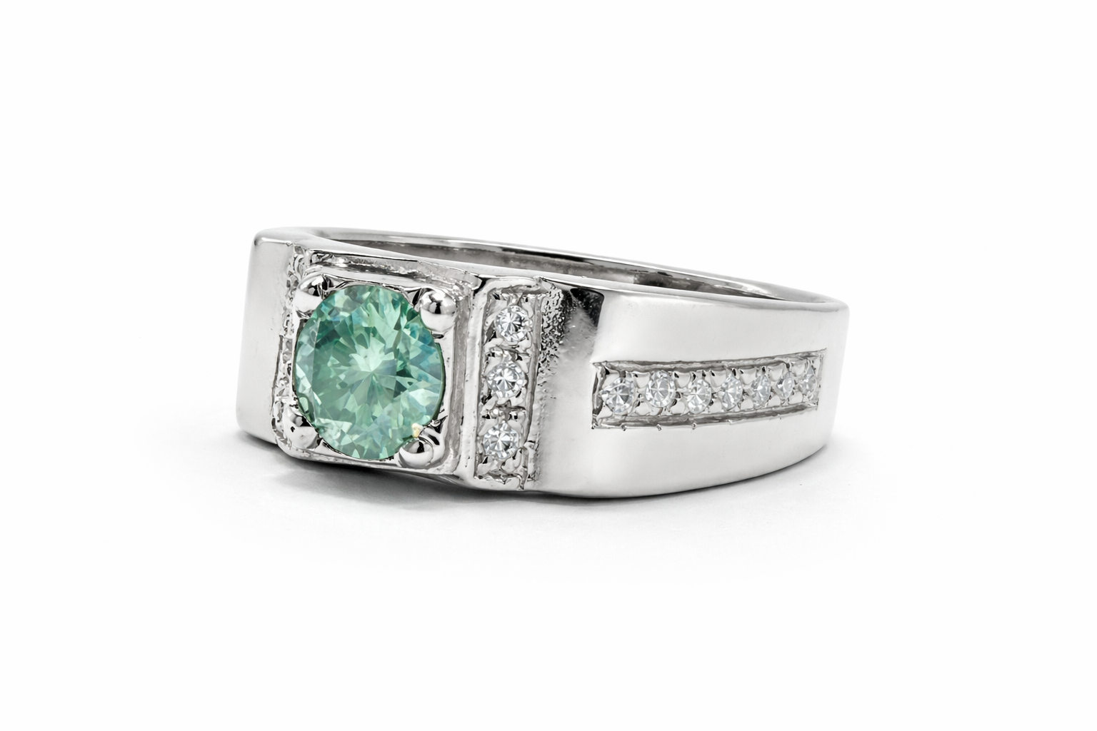 Fawaz Jewellers Ocean Radiance Silver Ring – Bold Elegance with a Striking Blue Center Stone