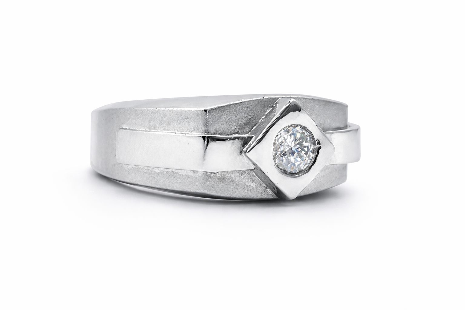 Fawaz Jewellers Prestige Diamond Silver Ring – Modern Strength & Refined Brilliance
