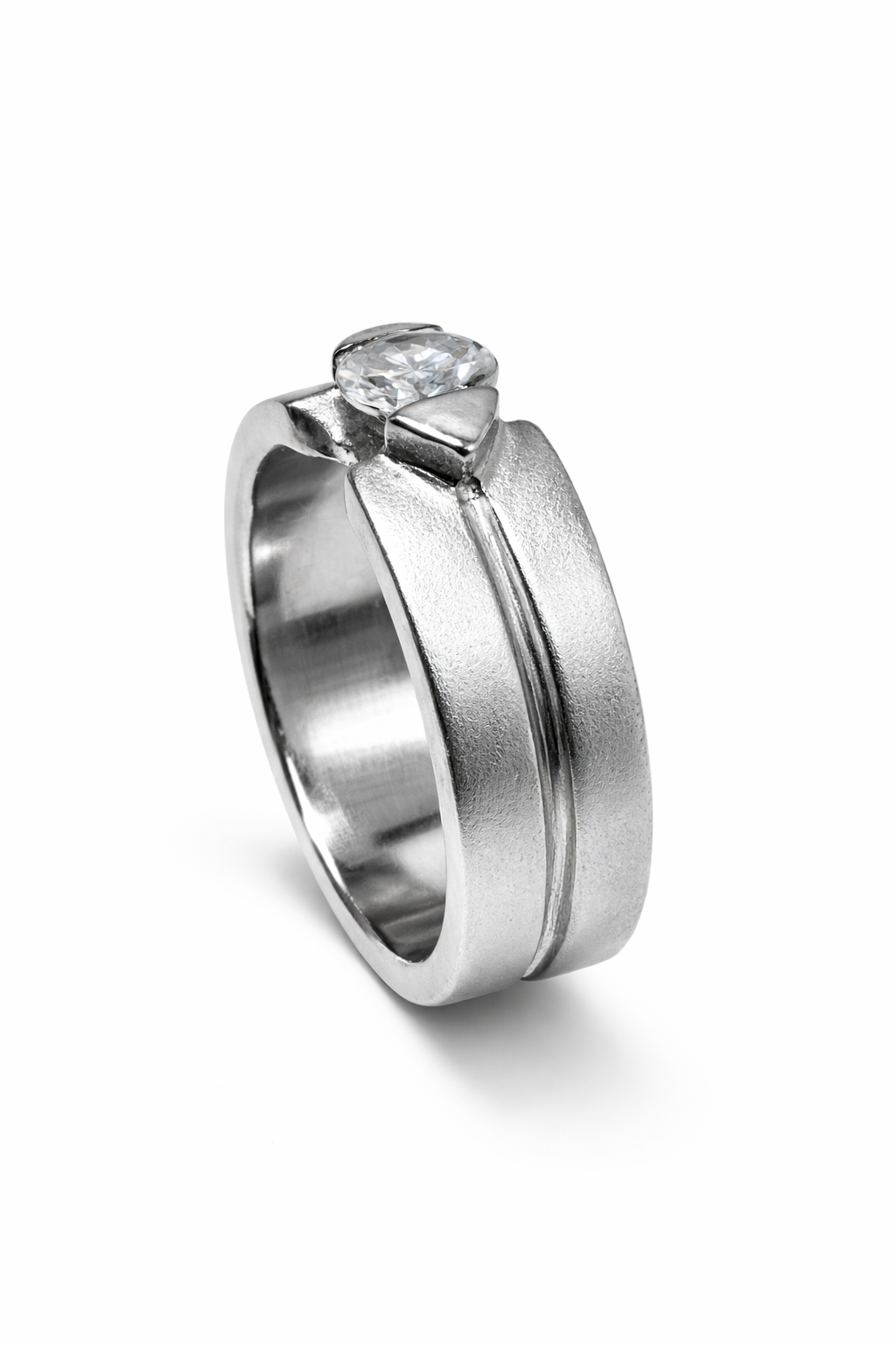 Fawaz Jewellers Palladium Diamond Dual Band Ring – Certified Timeless Luxury