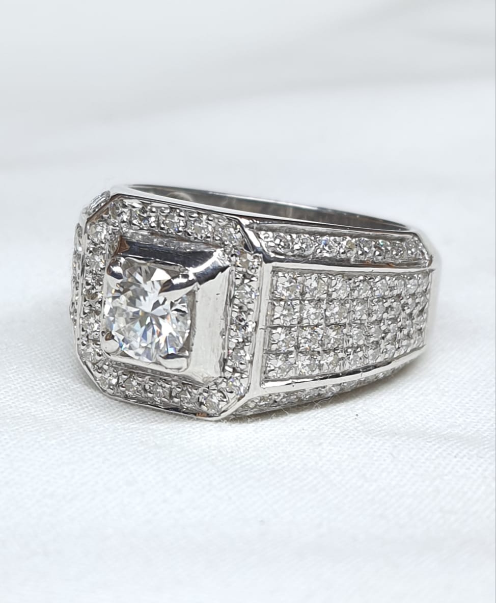 FJ 487 – Certified Moissanite Luxury Ring in 925 Silver
