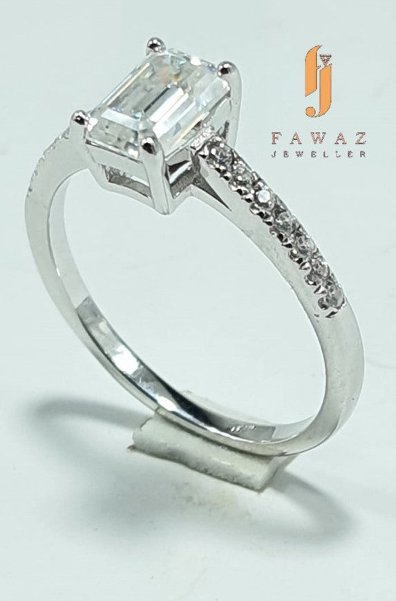 FJ 309 – Elegant Emerald Cut • Pave Band Sparkle • Modern Luxury